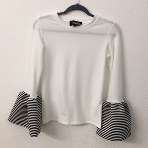 Style Mafia shirt size small